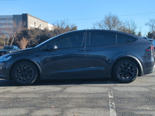 Used 2024 Tesla Model X image 9
