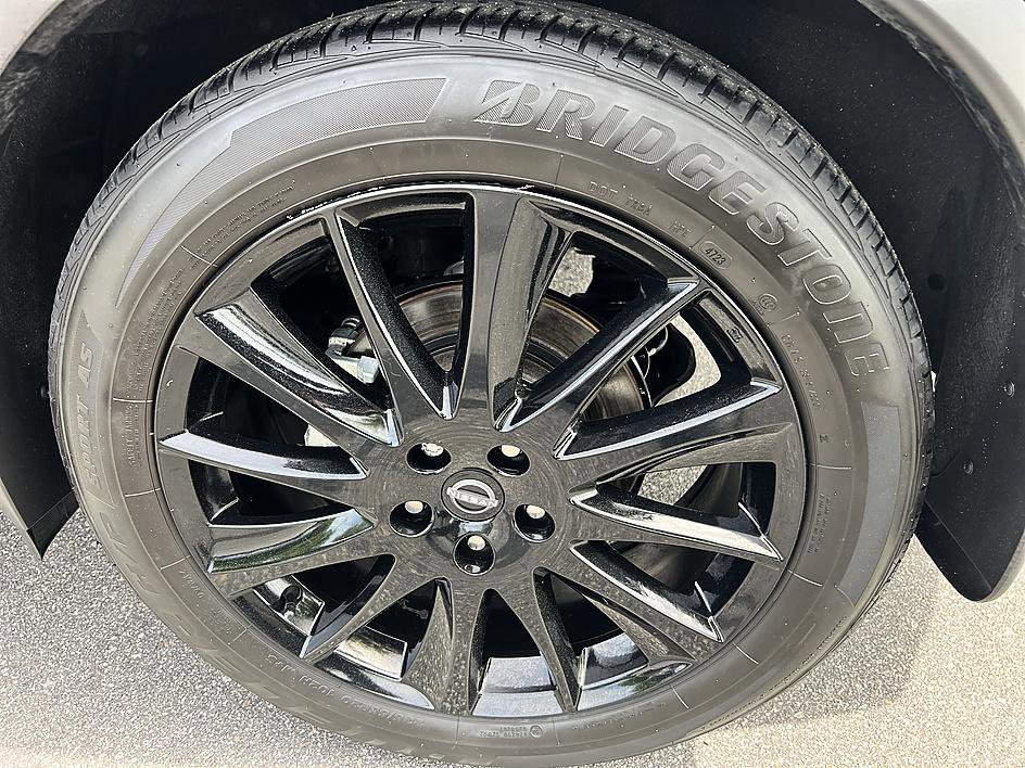 Certified 2024 Nissan Murano SV w/ SV Midnight Edition Package image 10