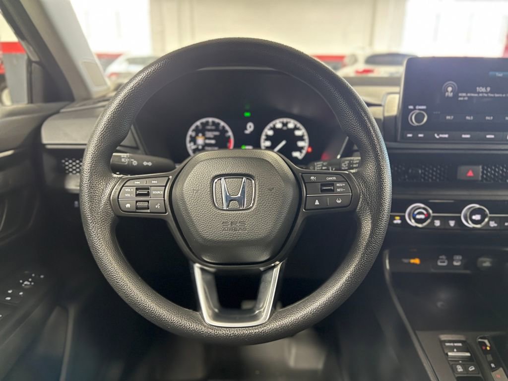 Used 2025 Honda CR-V EX image 34
