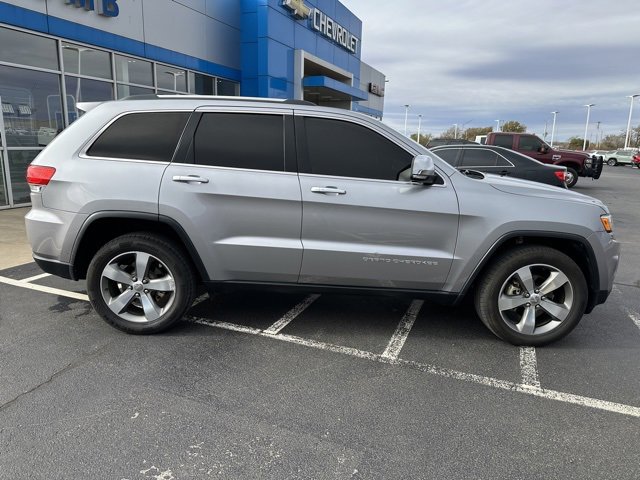 Used 2016 Jeep Grand Cherokee Limited w/ Luxury Group II image 8