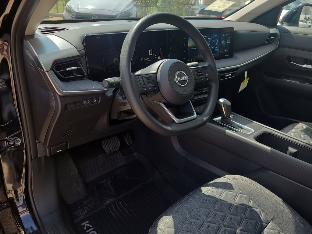 New 2026 Nissan Kicks SV w/ SV Premium Package FWD image 12