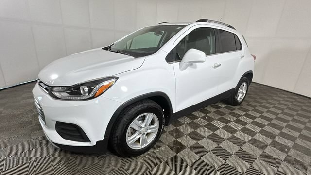 Used 2020 Chevrolet Trax LT w/ LT Convenience Package FWD image 6