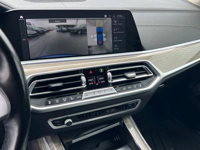 Used 2021 BMW X7 xDrive40i w/ Executive Package image 18