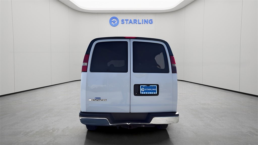 Used 2019 Chevrolet Express 3500 LT w/ LT Preferred Equipment Group image 7