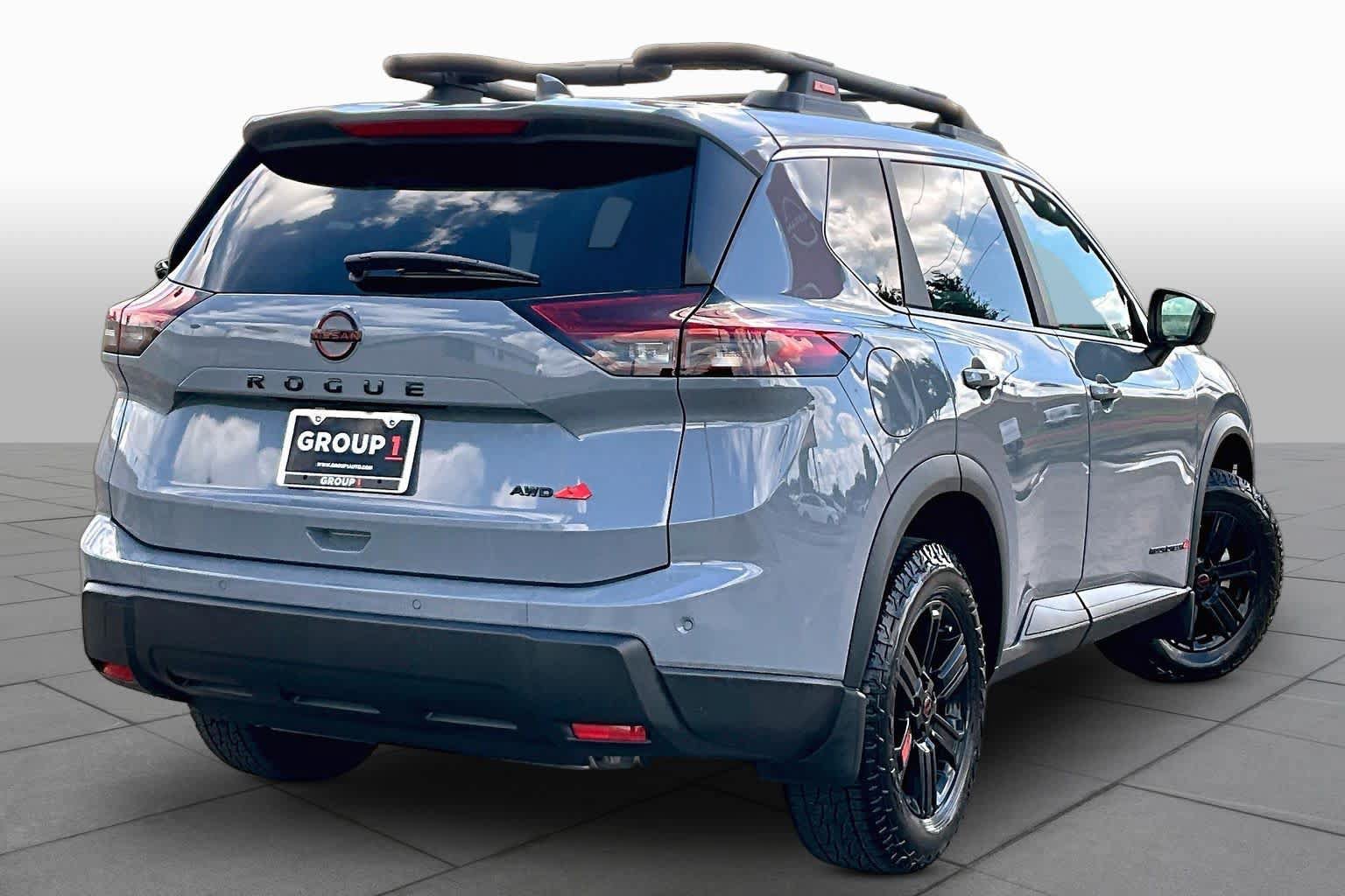 Certified 2025 Nissan Rogue SV AWD/4WD image 12