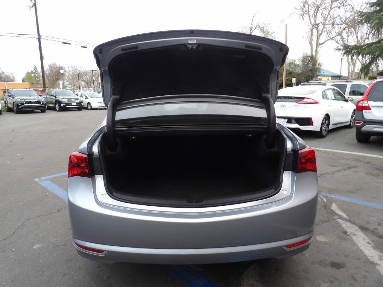 Used 2016 Acura TLX SH AWD V6 w/Tech 4dr Sedan w/T image 12