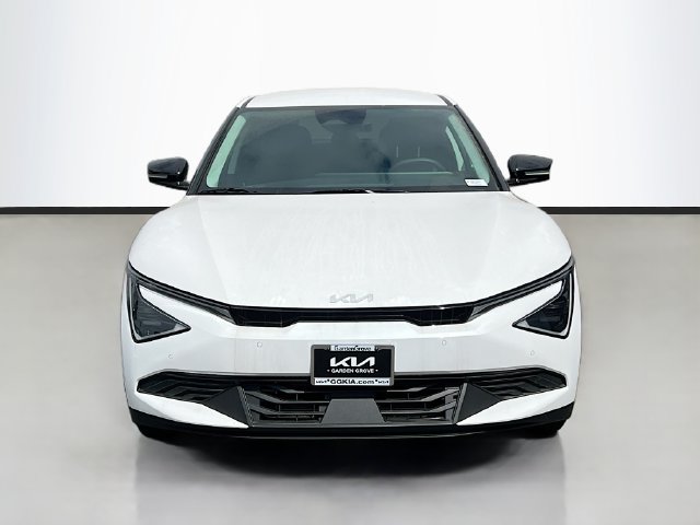 New 2026 Kia EV6 Light RWD image 2