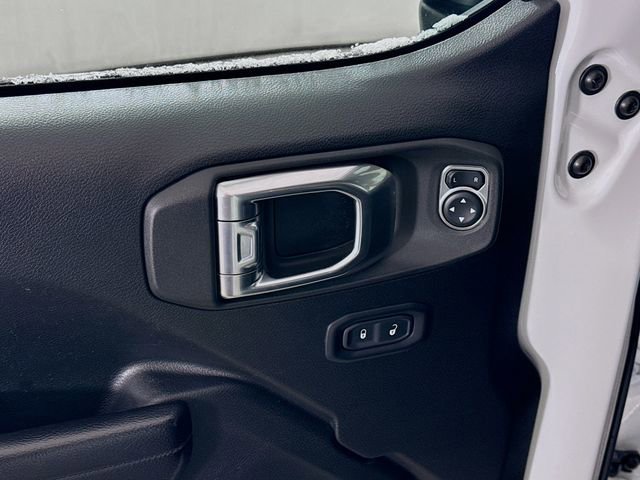 Used 2021 Jeep Wrangler Unlimited Rubicon image 17