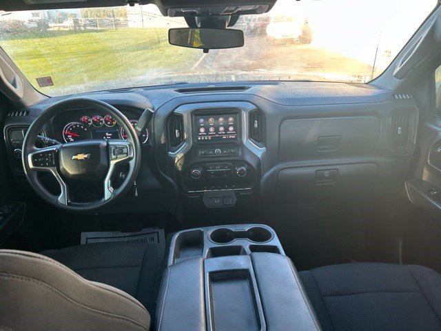 Used 2022 Chevrolet Silverado 1500 Custom w/ LPO, Blackout Package RWD image 34