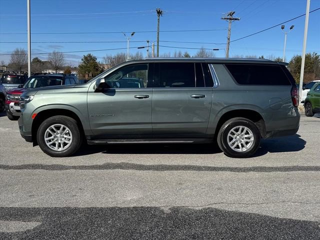 Used 2024 Chevrolet Suburban LT image 6