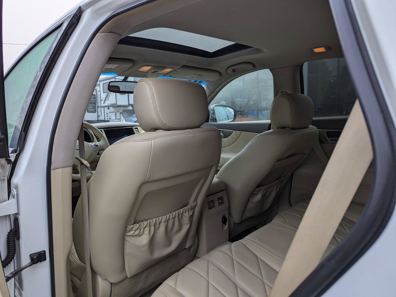 Used 2010 INFINITI FX35 AWD w/ Navigation Pkg image 36