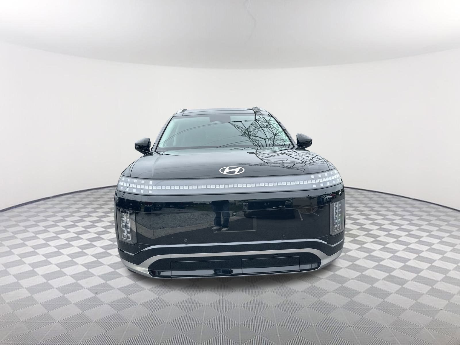 New 2026 Hyundai Ioniq 9 Calligraphy image 2