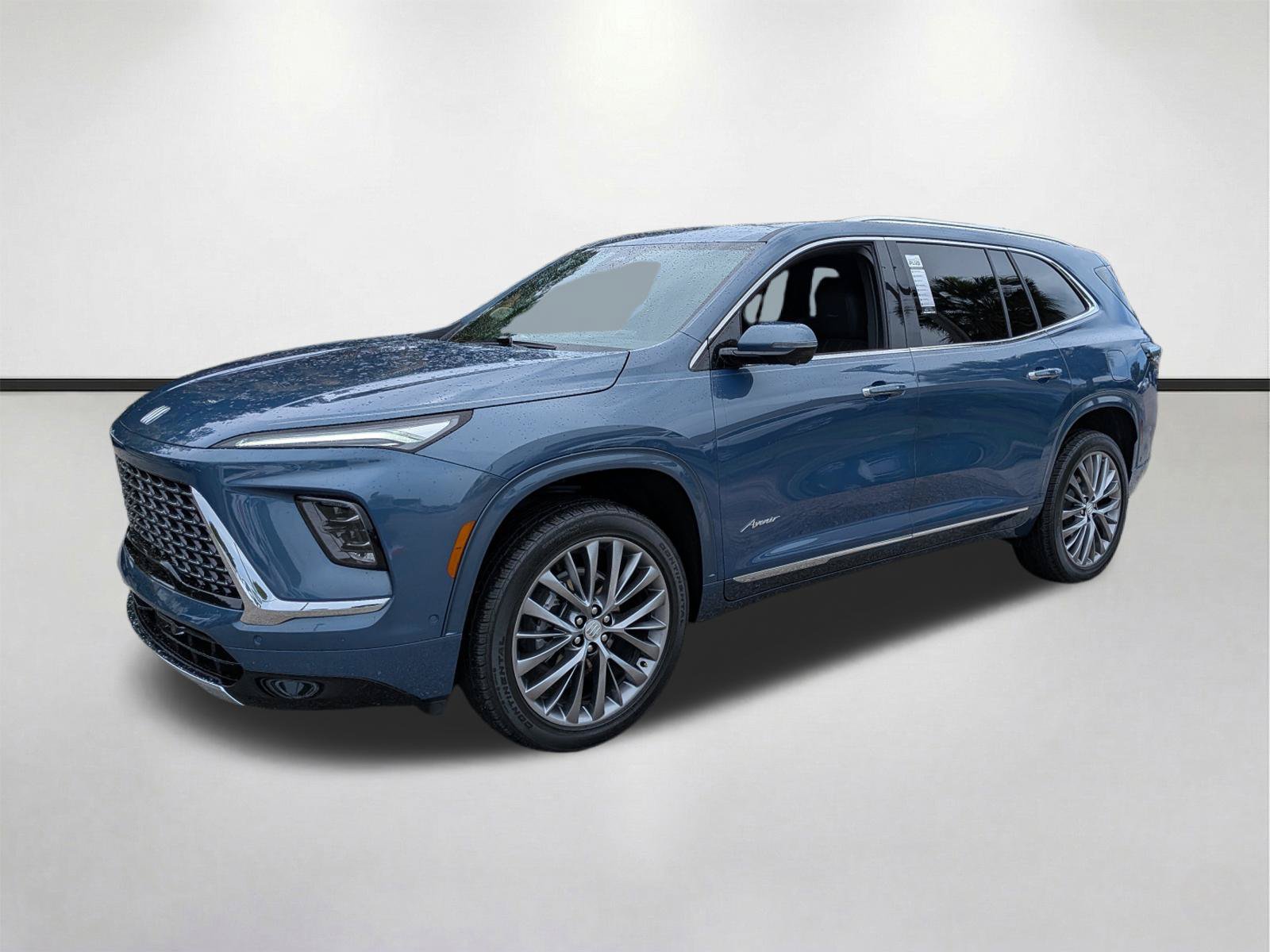 Used 2025 Buick Enclave Avenir w/ Super Cruise Package FWD image 8