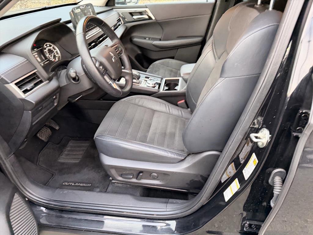 Used 2023 Mitsubishi Outlander SE image 7