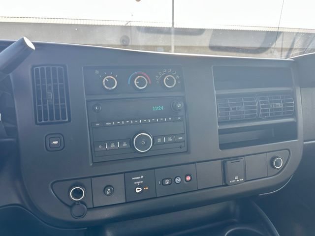 Used 2020 GMC Savana 4500 w/ Power Convenience Package RWD image 17