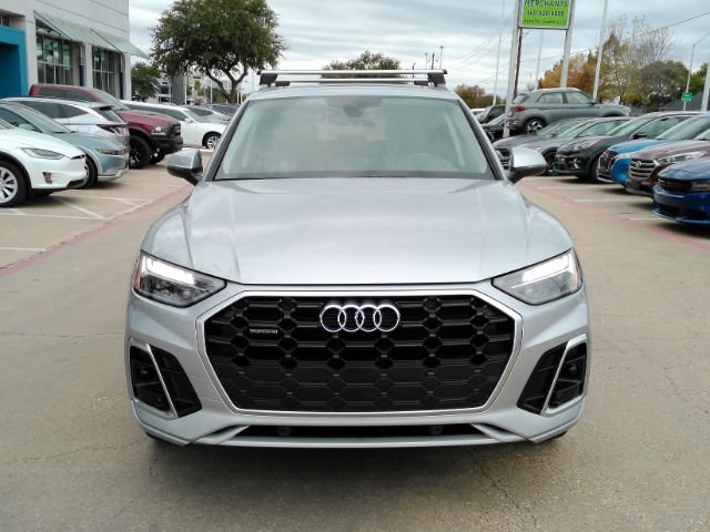 Used 2024 Audi Q5 2.0T Premium image 2