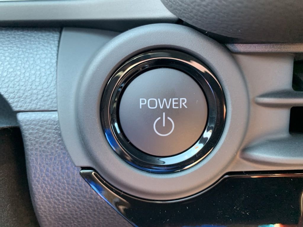 New 2025 Toyota Crown Signia image 24