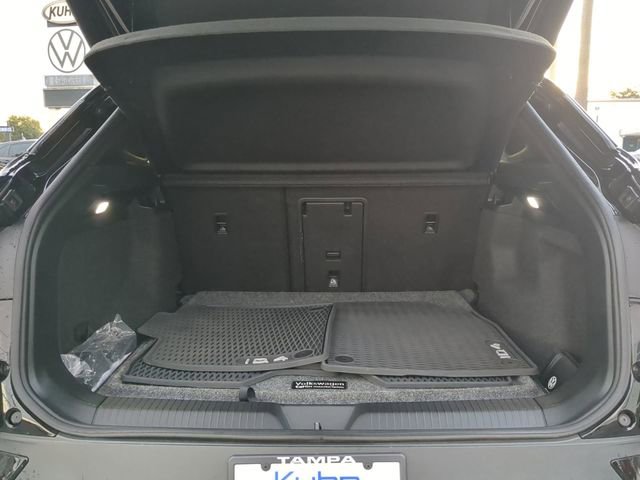 Certified 2021 Volkswagen ID.4 Pro S w/ Gradient Package image 9