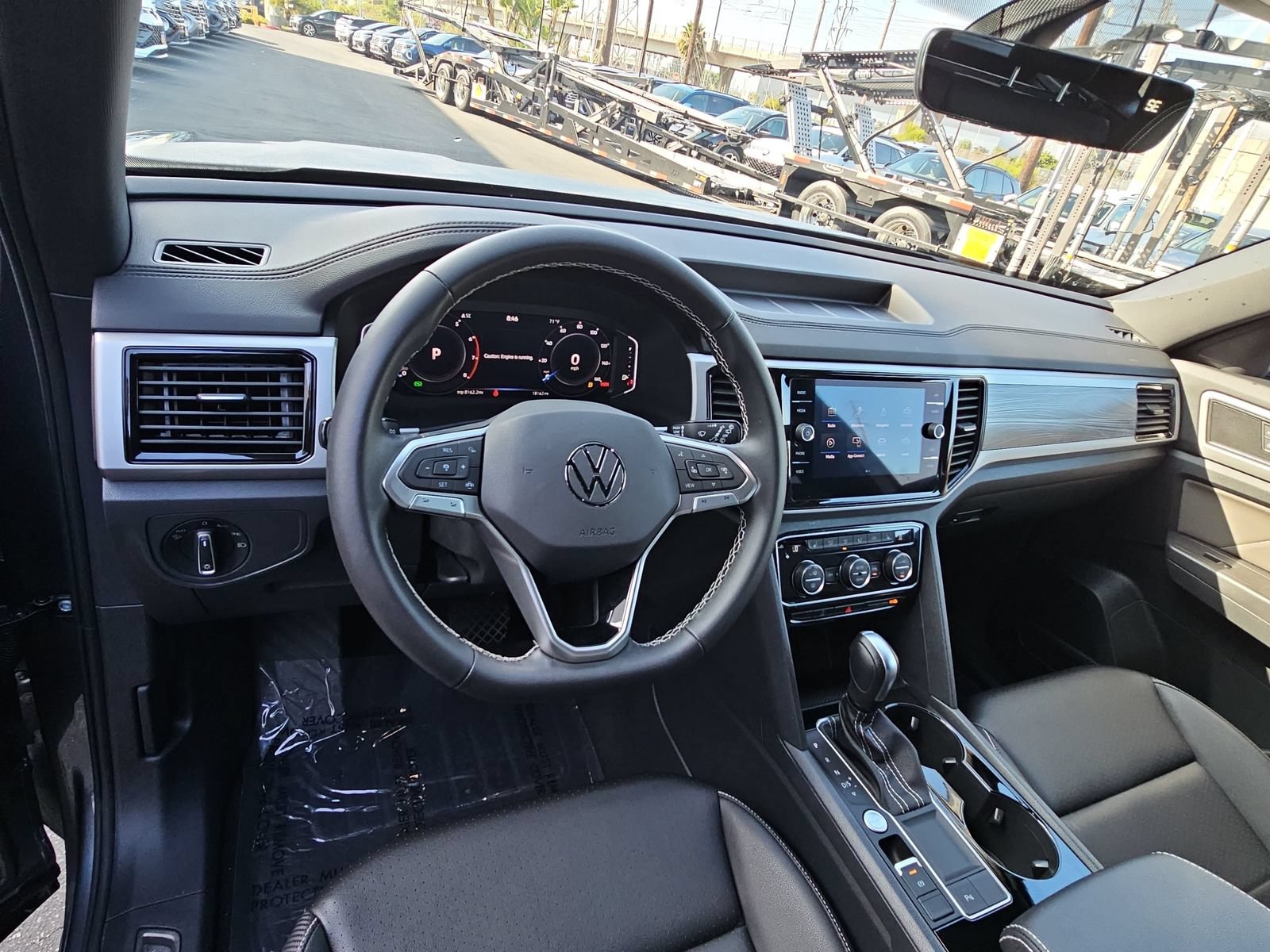 Used 2023 Volkswagen Atlas Cross Sport SE w/ Panoramic Sunroof Package FWD image 16