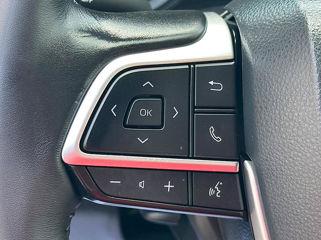 Certified 2023 Toyota Highlander XLE AWD/4WD image 26