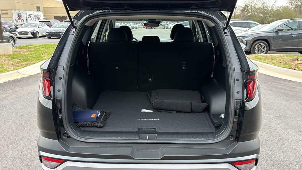 New 2026 Hyundai Tucson SE image 19