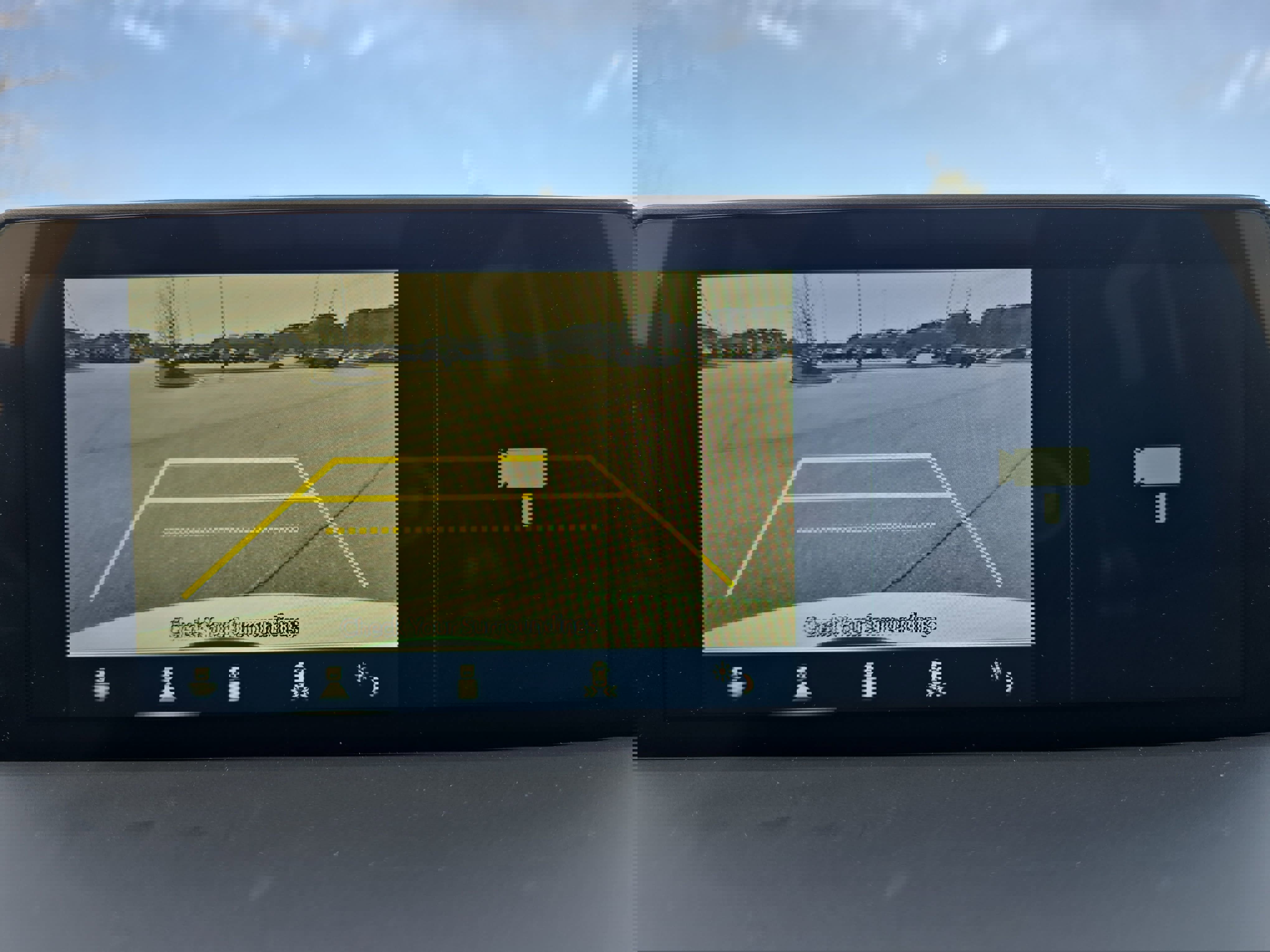 Used 2025 Acura RDX w/Technology Package image 24