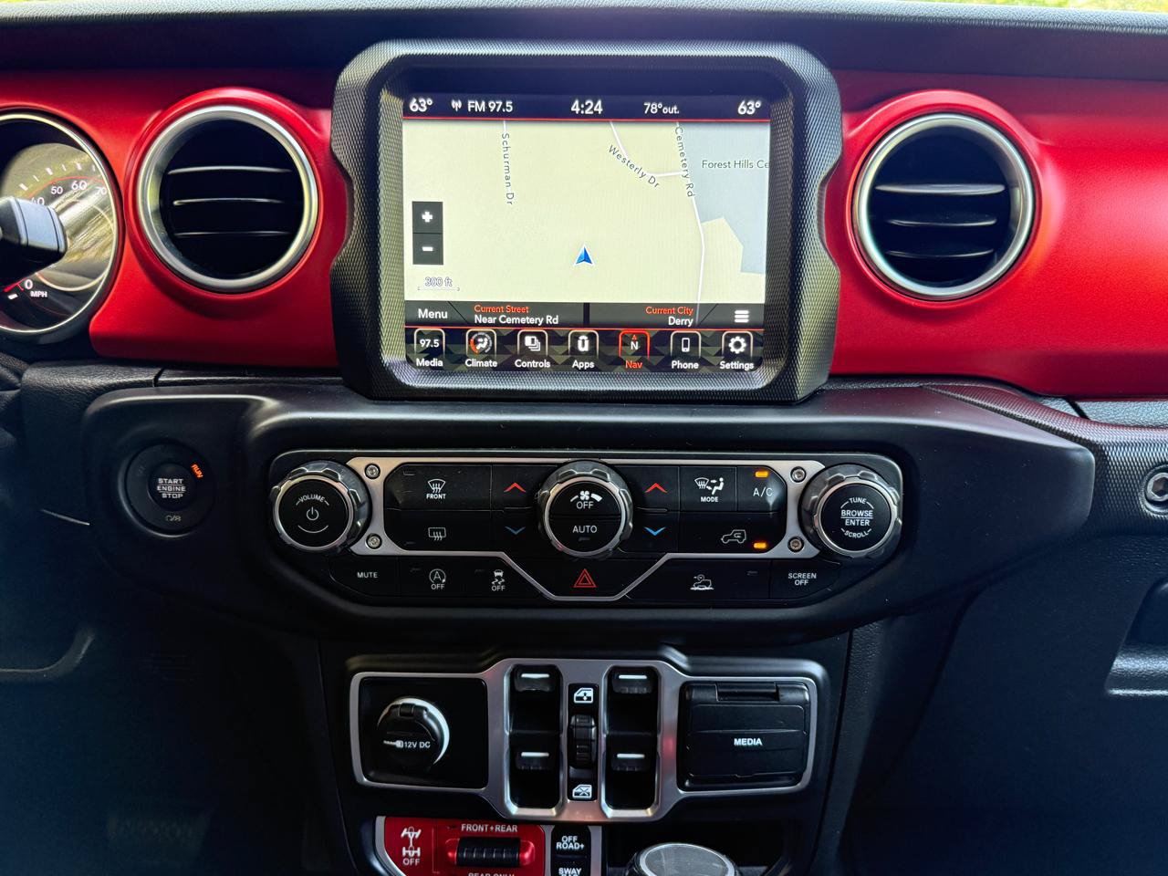 Used 2020 Jeep Gladiator Rubicon AWD/4WD image 19