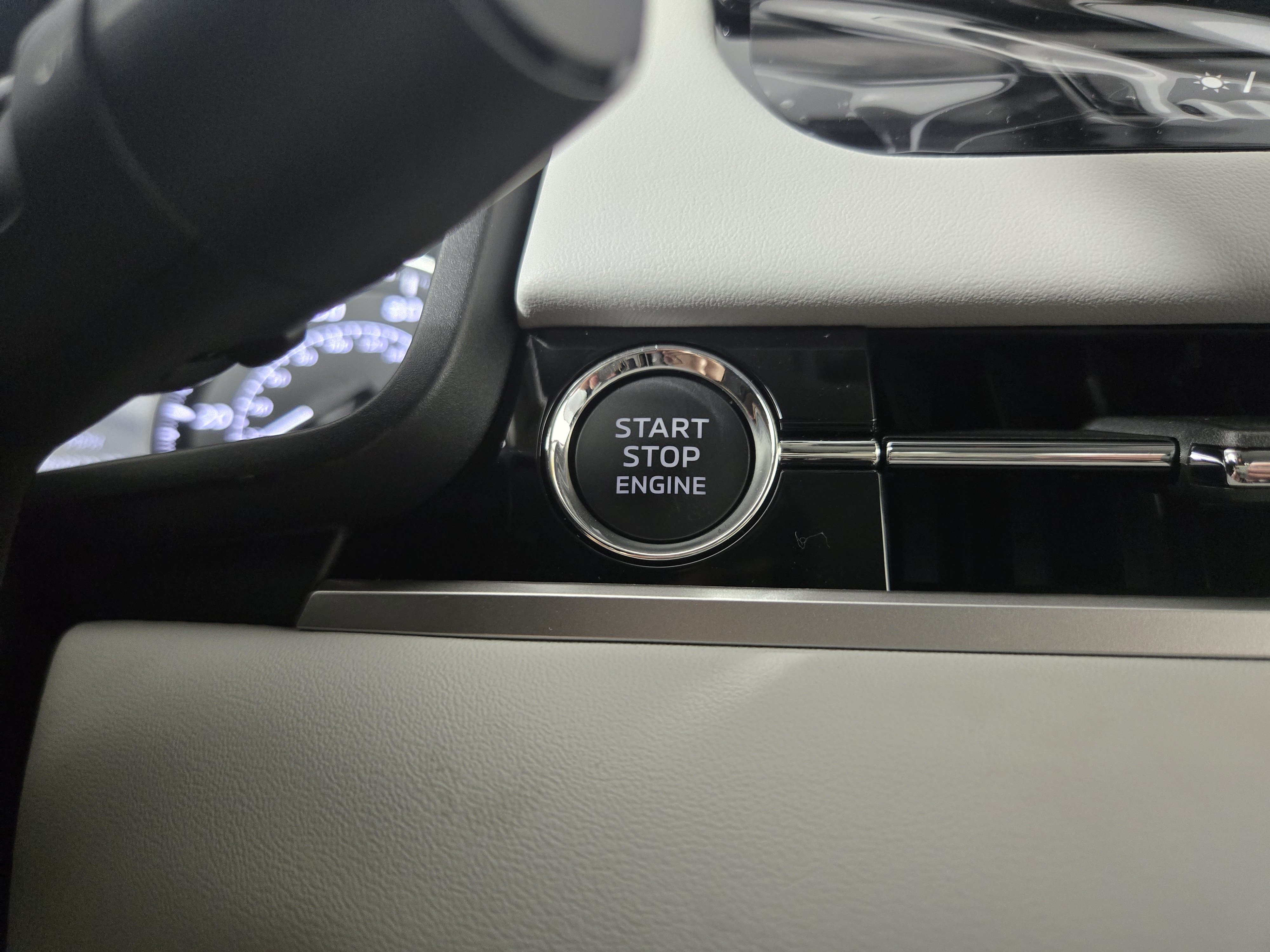 New 2026 Mitsubishi Outlander SE FWD image 25
