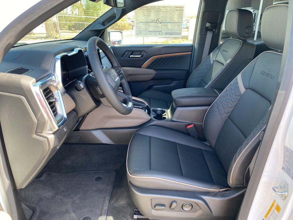 New 2026 GMC Canyon Denali image 14