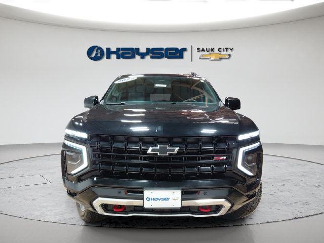 Certified 2025 Chevrolet Suburban Z71 AWD/4WD image 2