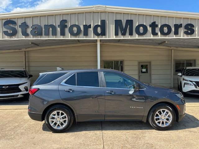 Used 2023 Chevrolet Equinox LT image 1