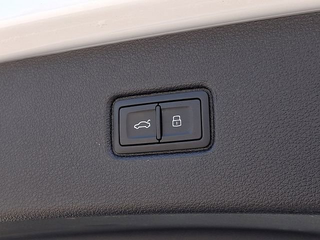 Used 2025 Audi Q7 3.0T Premium Plus image 35