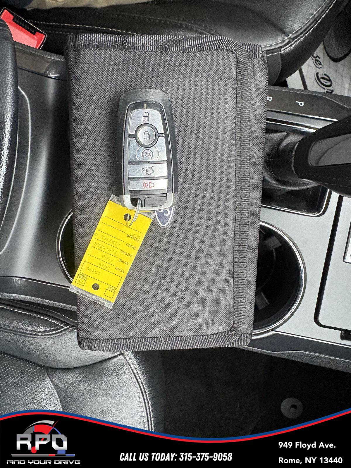 Used 2018 Ford Explorer Limited image 28