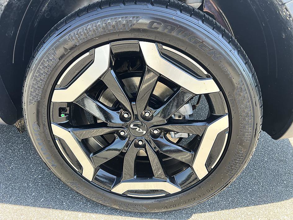 Used 2025 Kia Telluride S FWD image 10