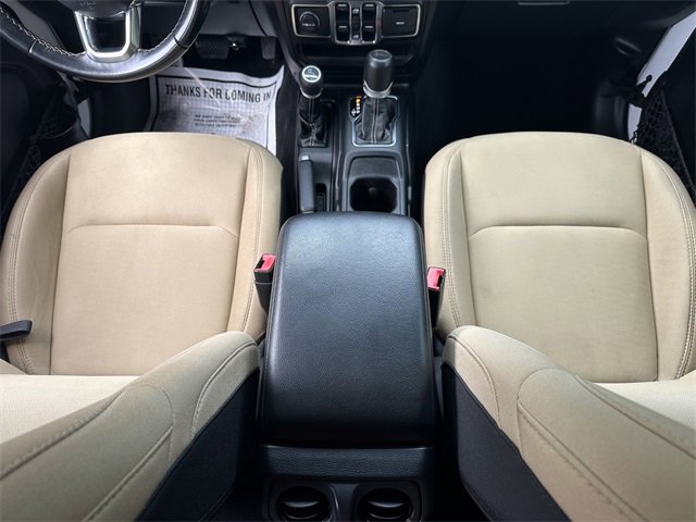 Used 2020 Jeep Gladiator Overland w/ Trailer Tow Package image 18