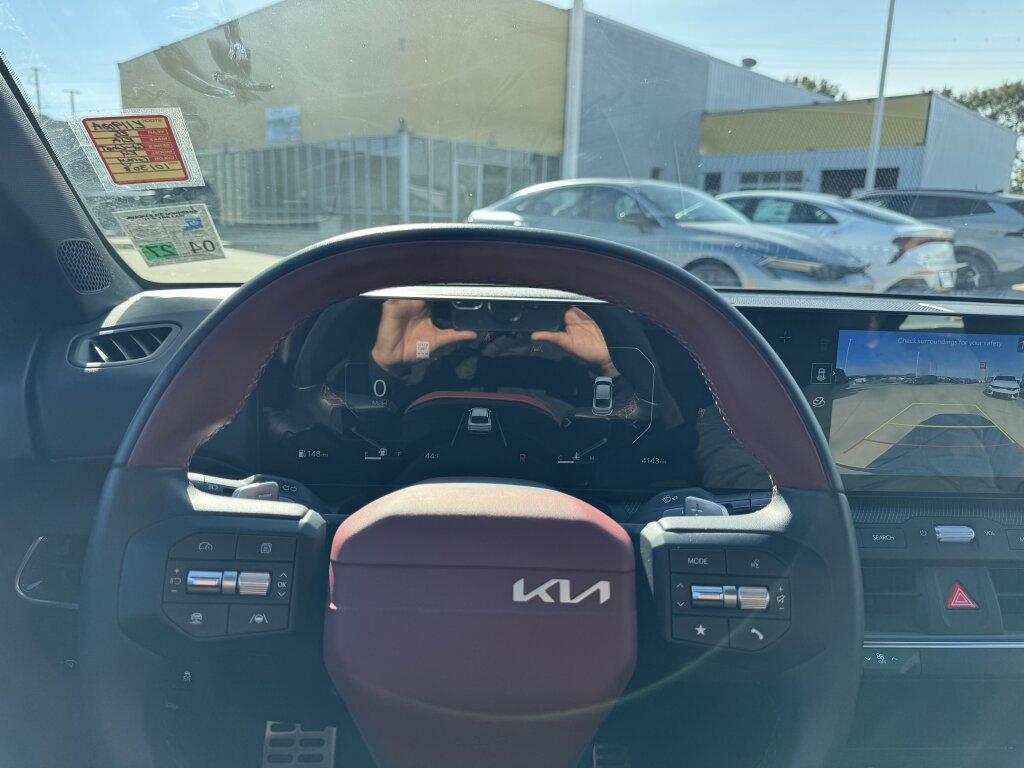 Certified 2025 Kia K4 GT-Line Turbo image 35