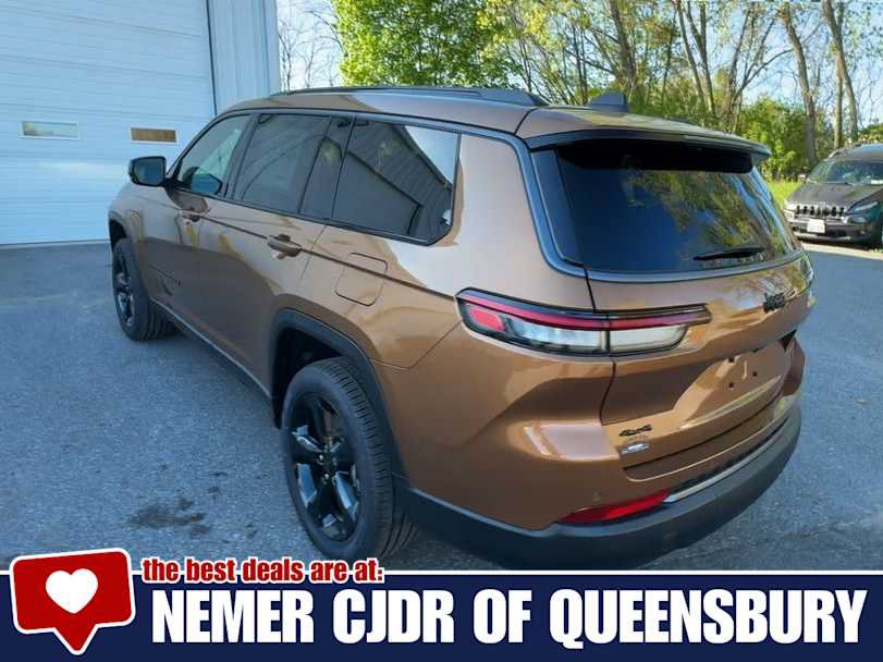 New 2026 Jeep Grand Cherokee L Limited w/ Limited Altitude Package AWD/4WD image 7