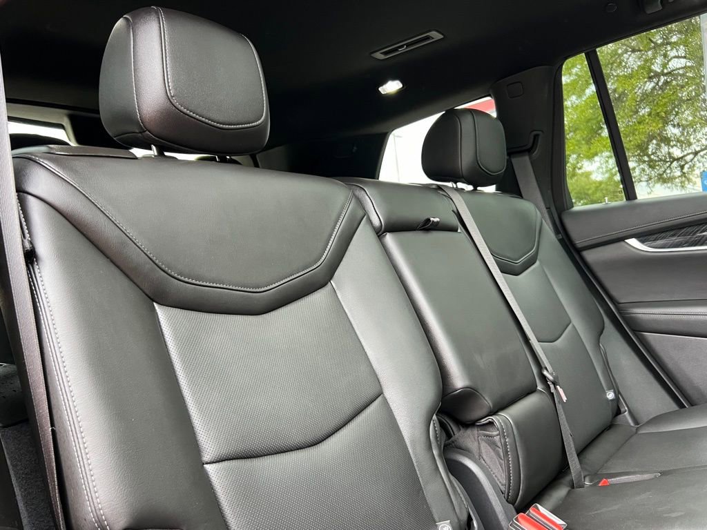 Used 2022 Cadillac XT6 Premium Luxury AWD/4WD image 24