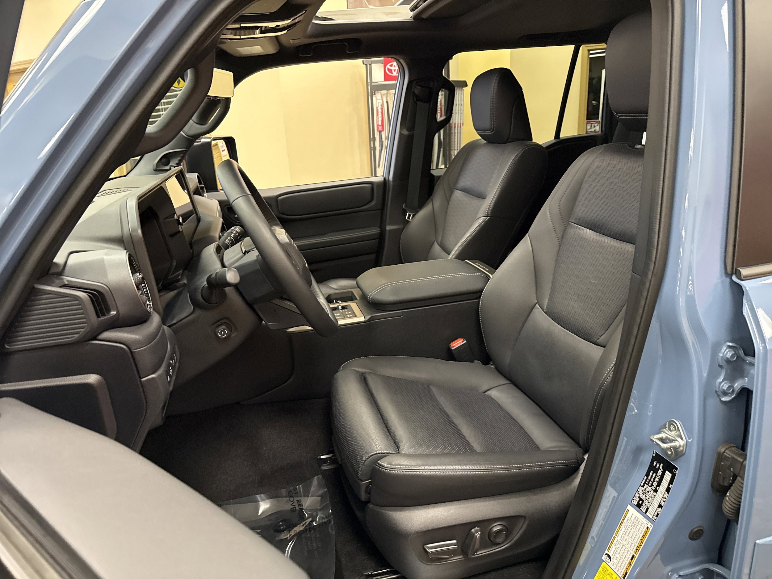 Used 2025 Toyota Land Cruiser w/ Premium Package image 7