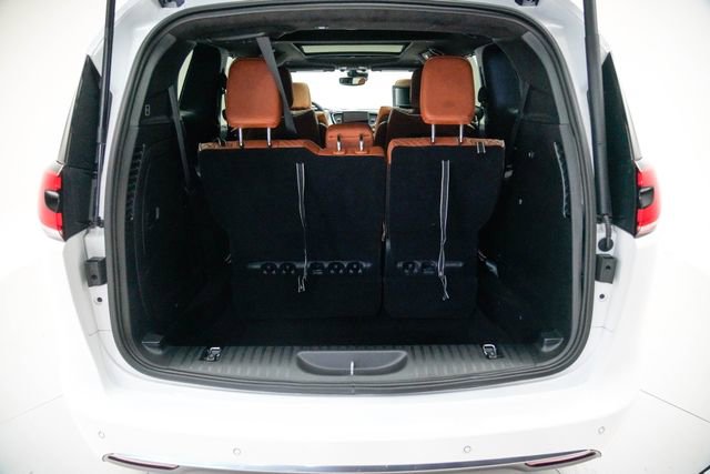 Used 2025 Chrysler Pacifica Pinnacle image 13