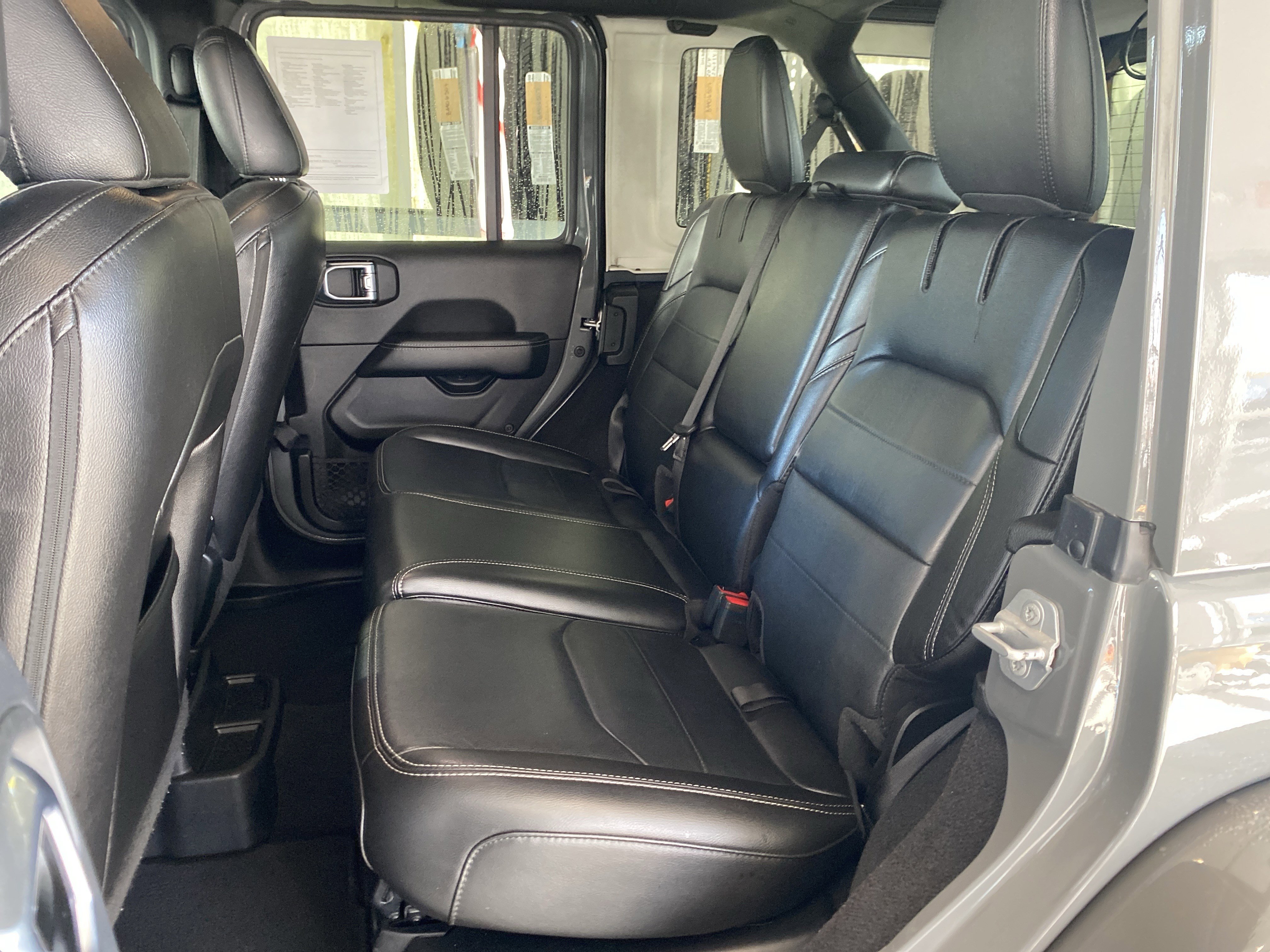 Used 2021 Jeep Wrangler Unlimited Sahara image 20