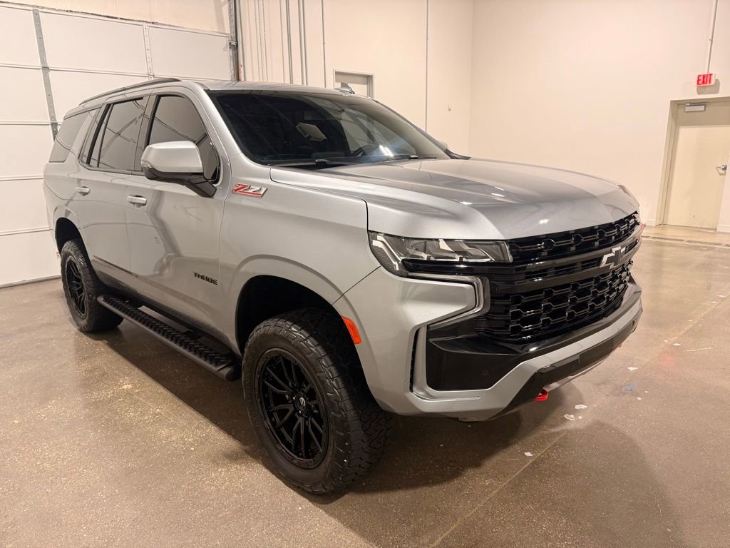 Used 2024 Chevrolet Tahoe Z71 w/ Z71 Off-Road Package AWD/4WD image 3