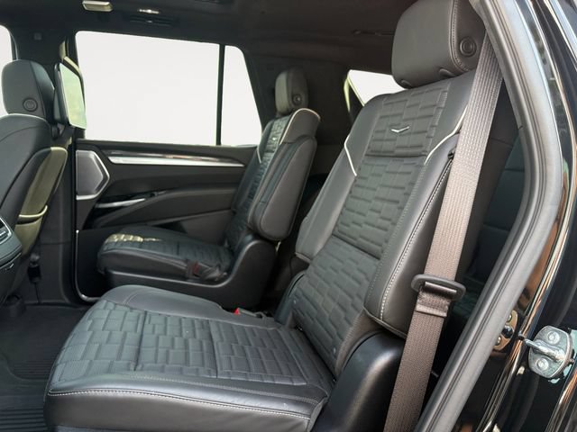 Certified 2026 Cadillac Escalade V w/ LPO, ONYX Package AWD/4WD image 13