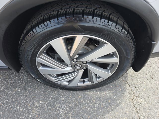 Used 2020 Nissan Murano SL w/ Moonroof Package image 11