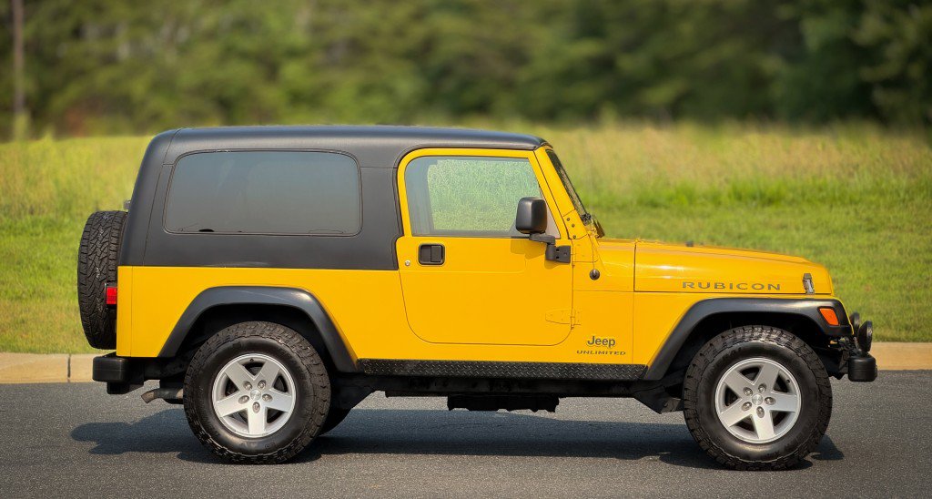 Used 2005 Jeep Wrangler Unlimited Rubicon AWD/4WD image 3
