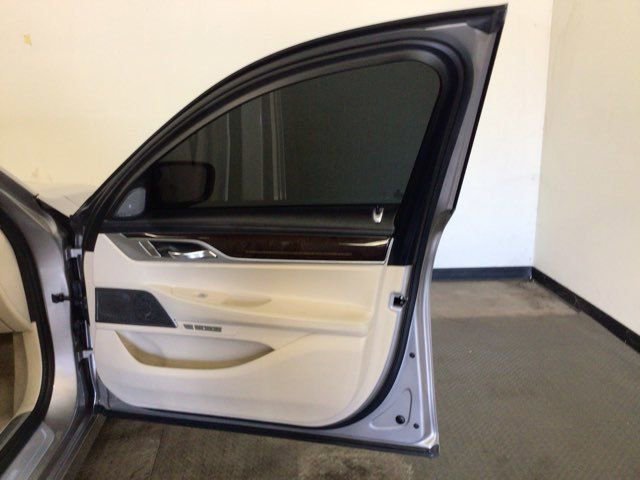 Used 2018 BMW 740i RWD image 22