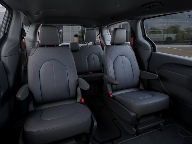 New 2027 Chrysler Pacifica Select AWD/4WD image 16