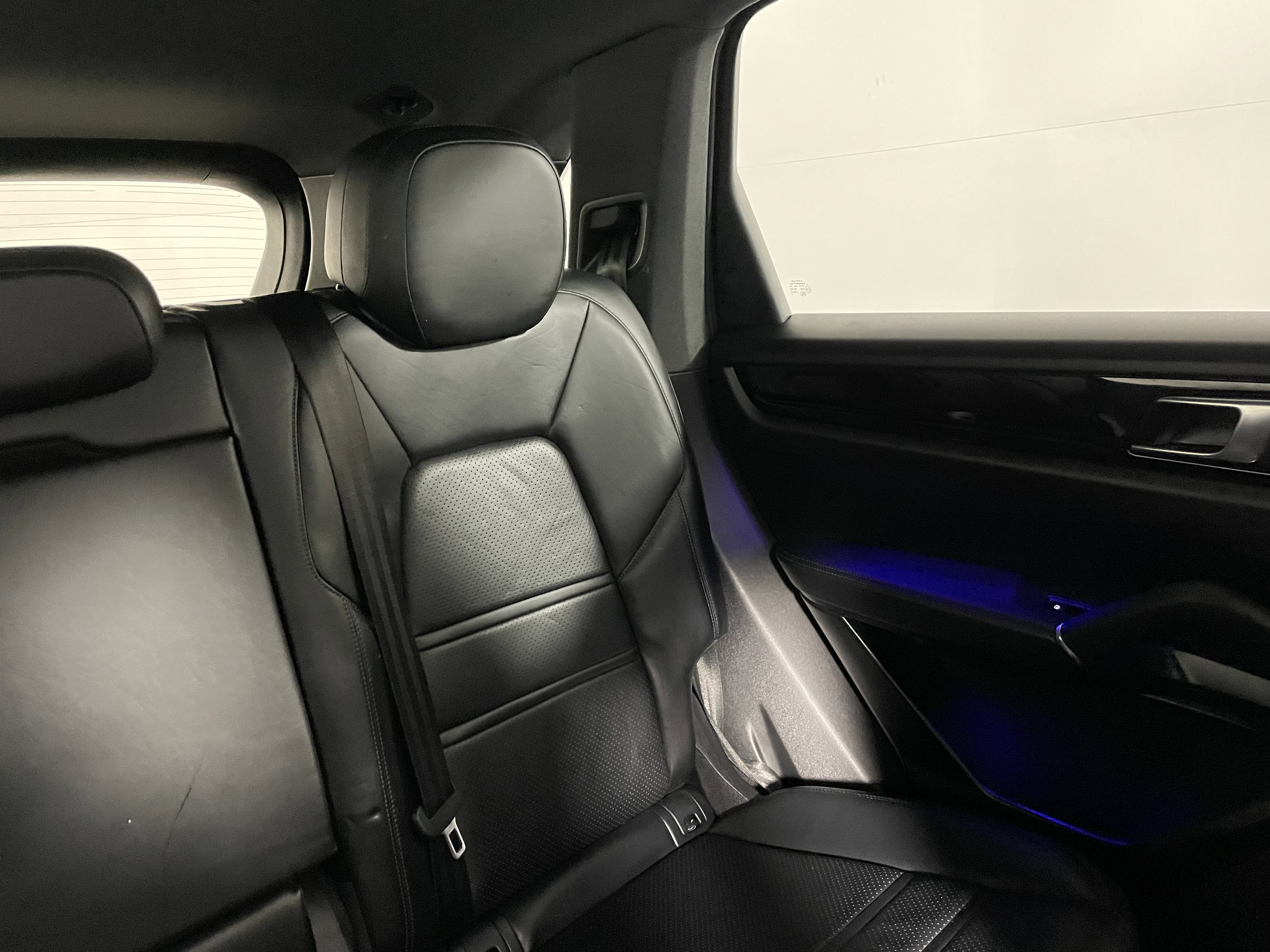 Used 2023 Porsche Cayenne image 17