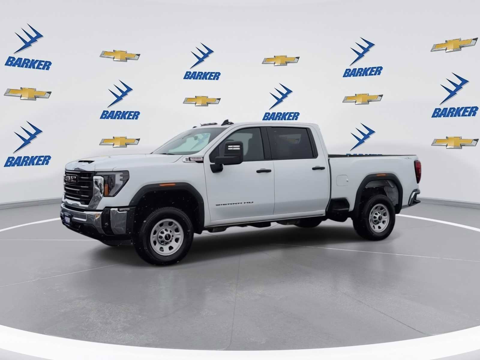 Used 2024 GMC Sierra 2500 Pro w/ Convenience Package image 5