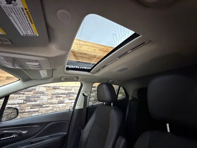Used 2019 Buick Encore Sport Touring AWD/4WD image 26
